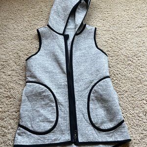 Lululemon Insculpt Reversible vest Women’s Size 4 Gray